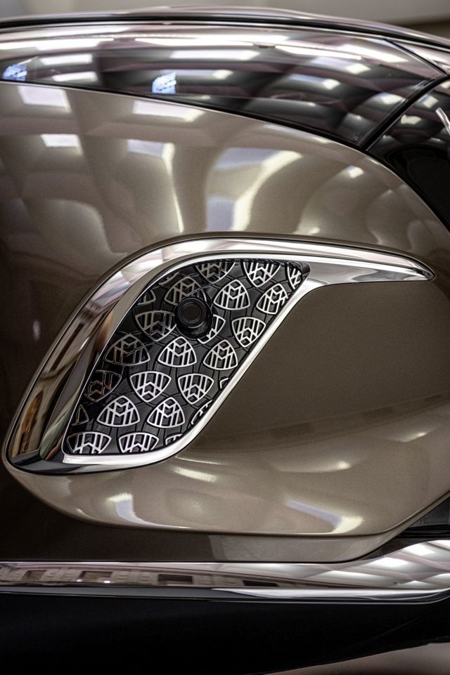 Mercedes Benz Maybach Eqs Suv photo 11
