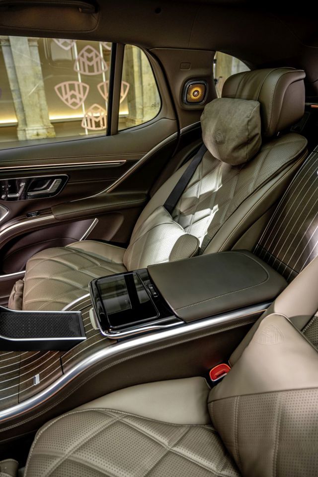 Mercedes Benz Maybach Eqs Suv photo 29