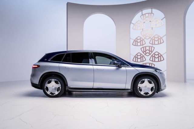Mercedes Benz Maybach Eqs Suv photo 19