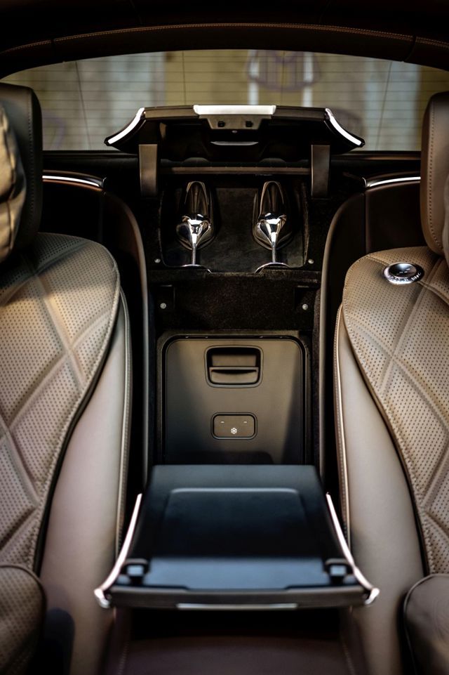 Mercedes Benz Maybach Eqs Suv photo 33