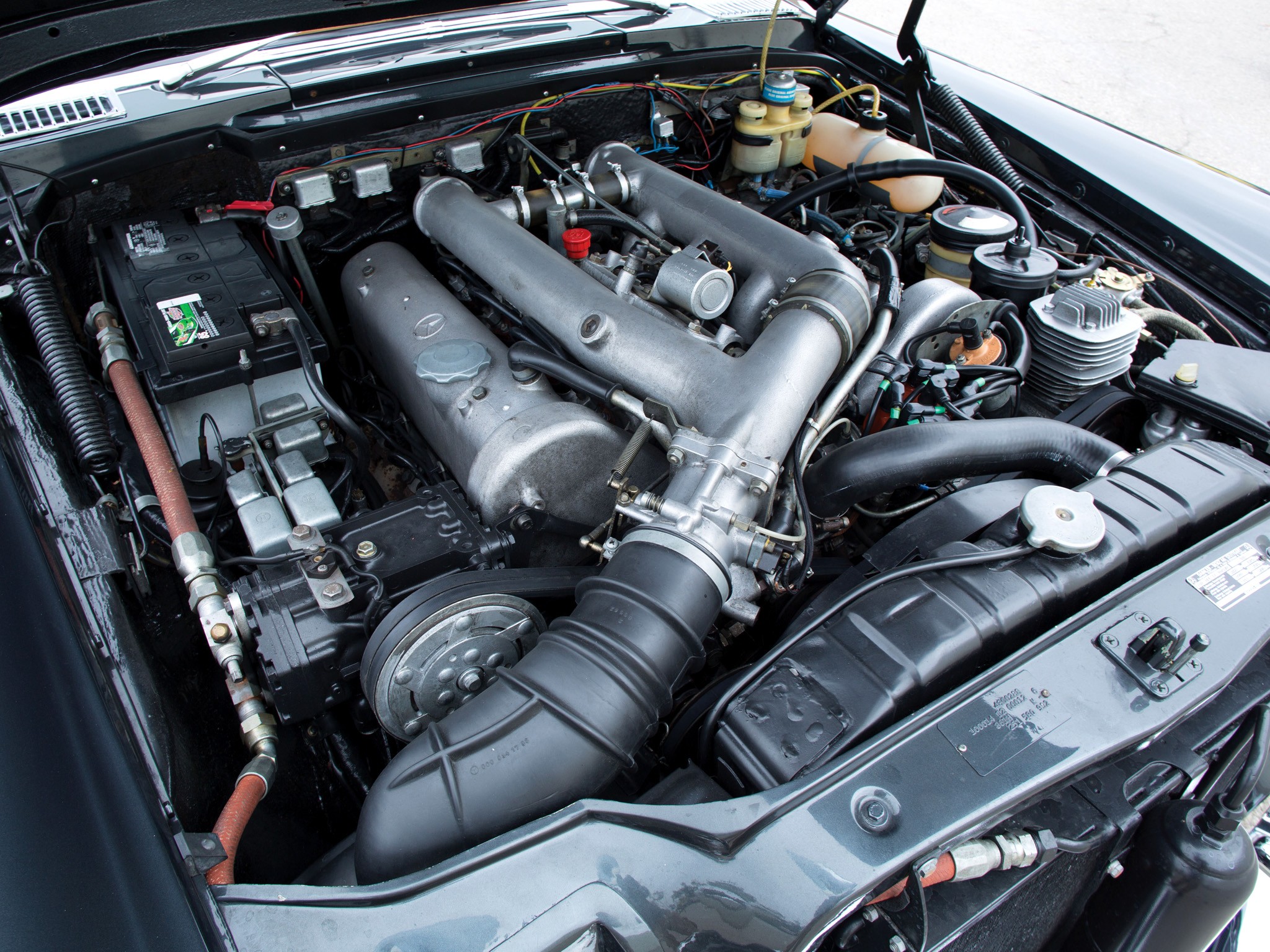 Mercedes Benz Pullman photo 37