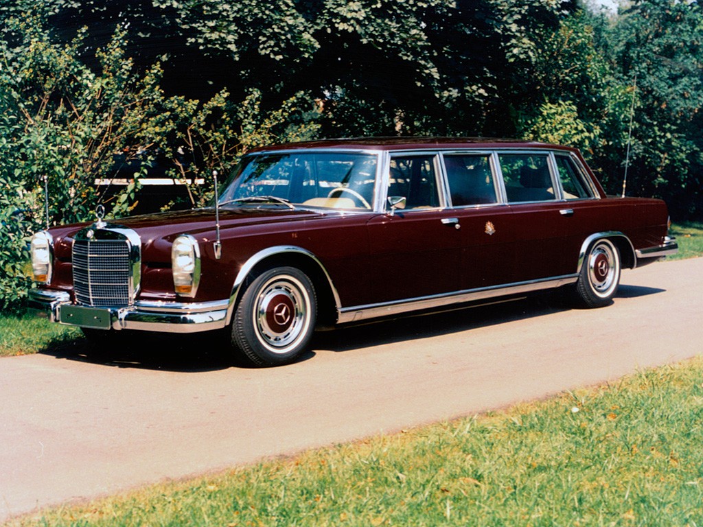 Mercedes Benz Pullman photo 15