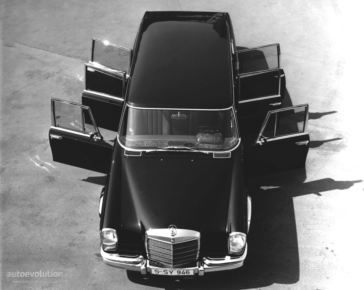 Mercedes Benz Mercedes Benz Pullman