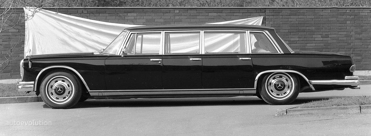 Mercedes Benz Pullman photo 2