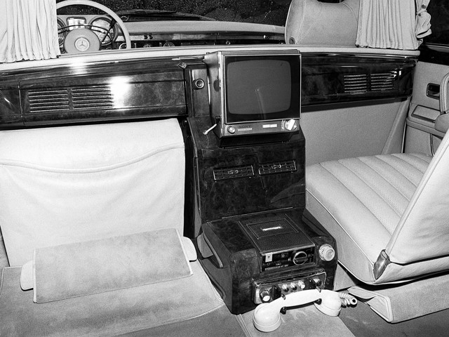 Mercedes Benz Pullman photo 35