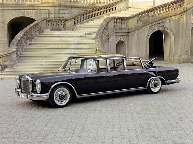 Mercedes Benz Pullman photo 12