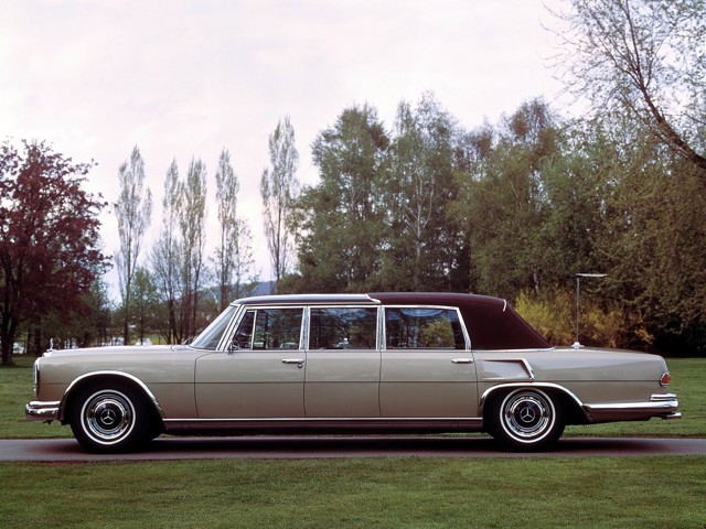 Mercedes Benz Pullman photo 17