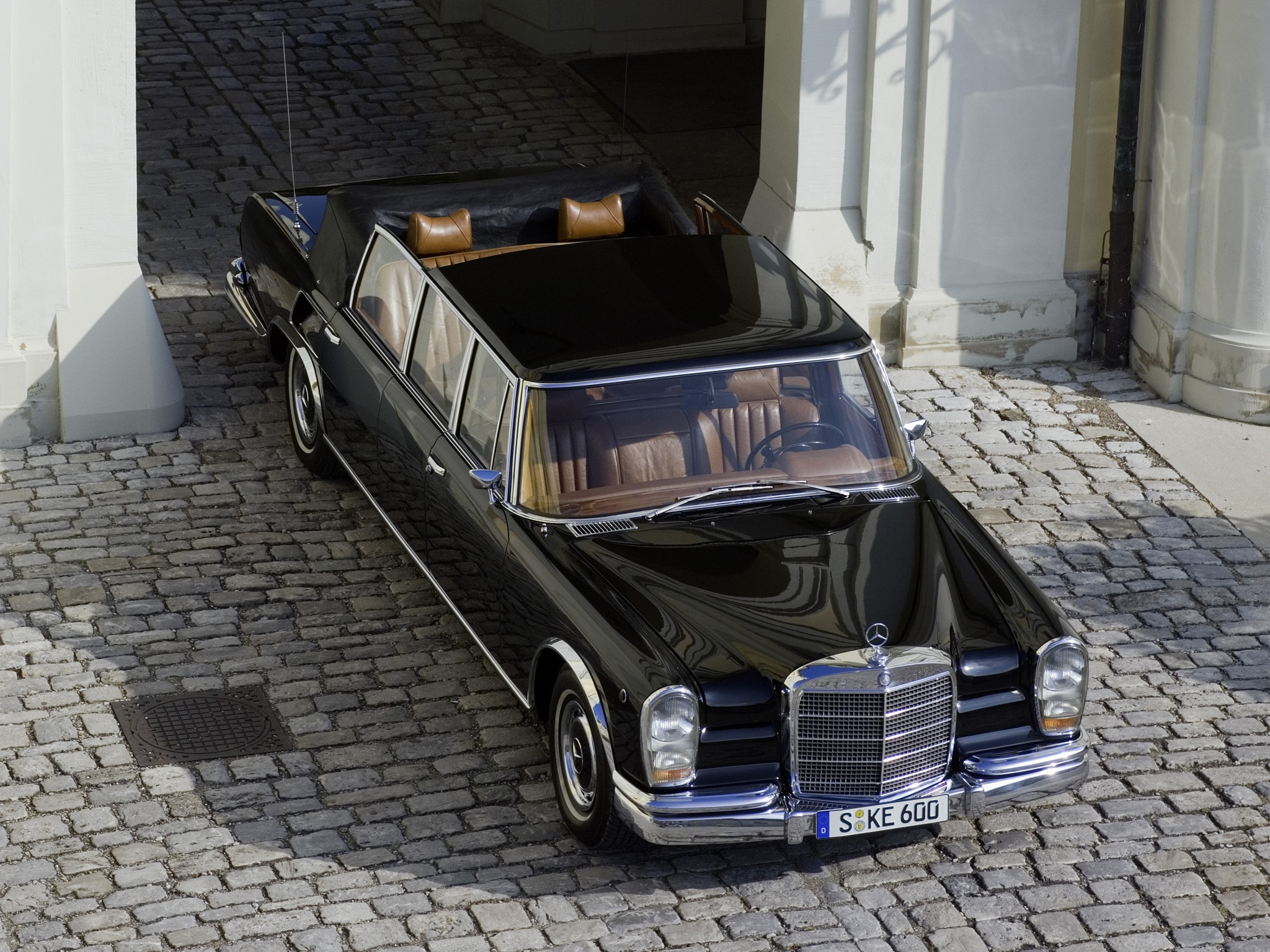 Mercedes Benz Pullman photo 18