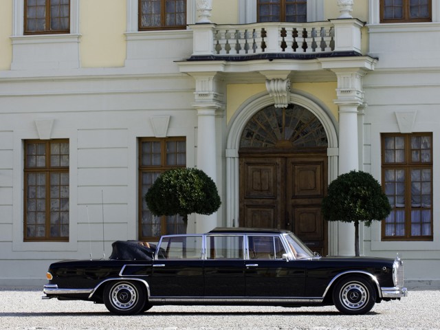 Mercedes Benz Pullman photo 19