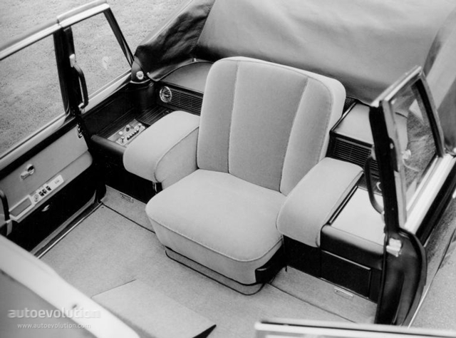 Mercedes Benz Pullman photo 28