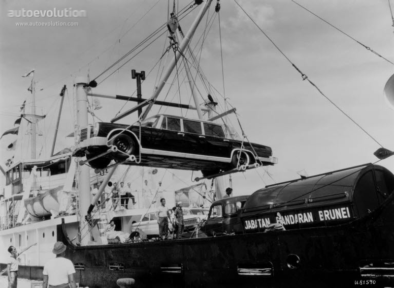 Mercedes Benz Pullman photo 5