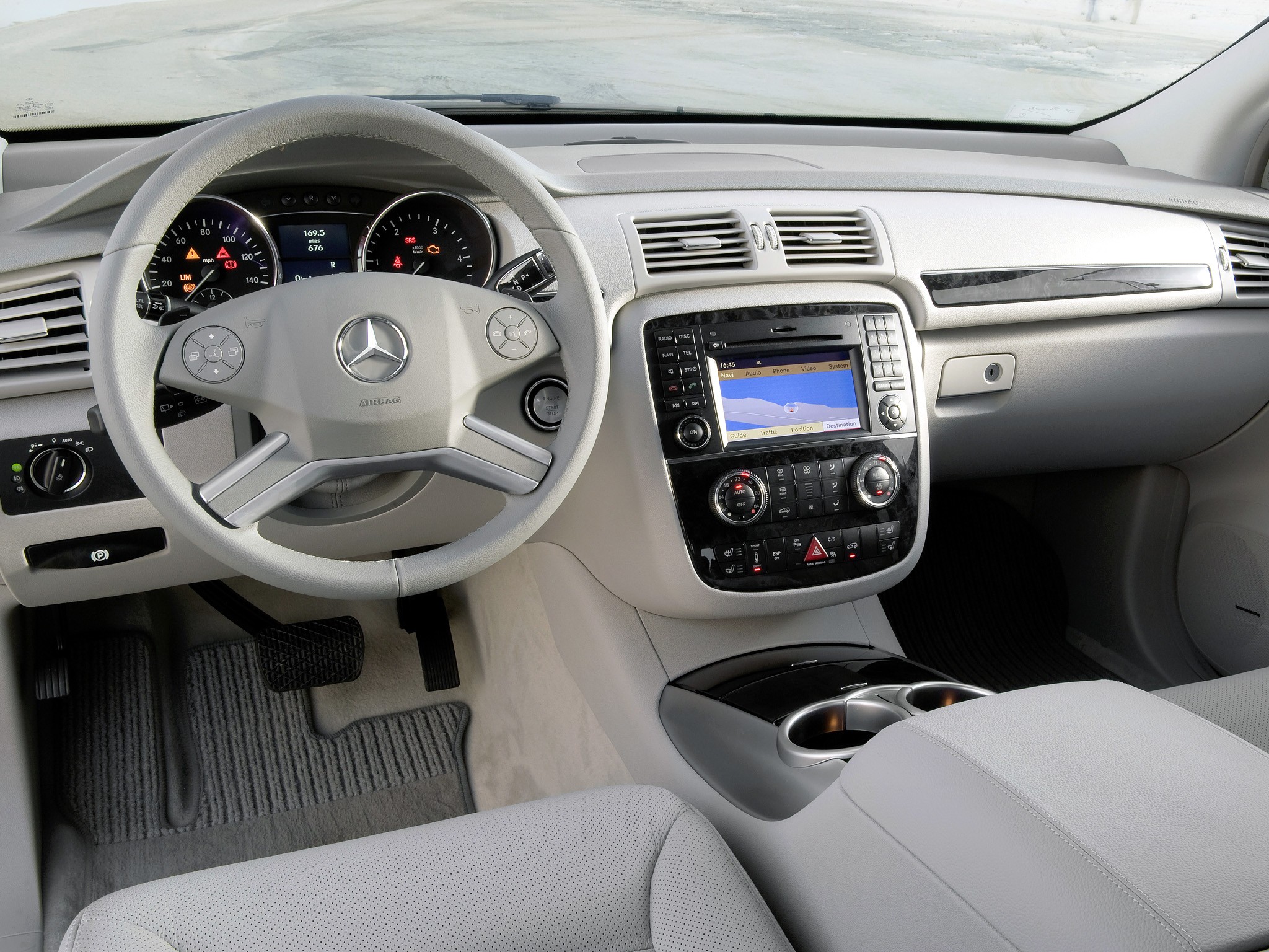 Mercedes Benz R-Klasse photo 39