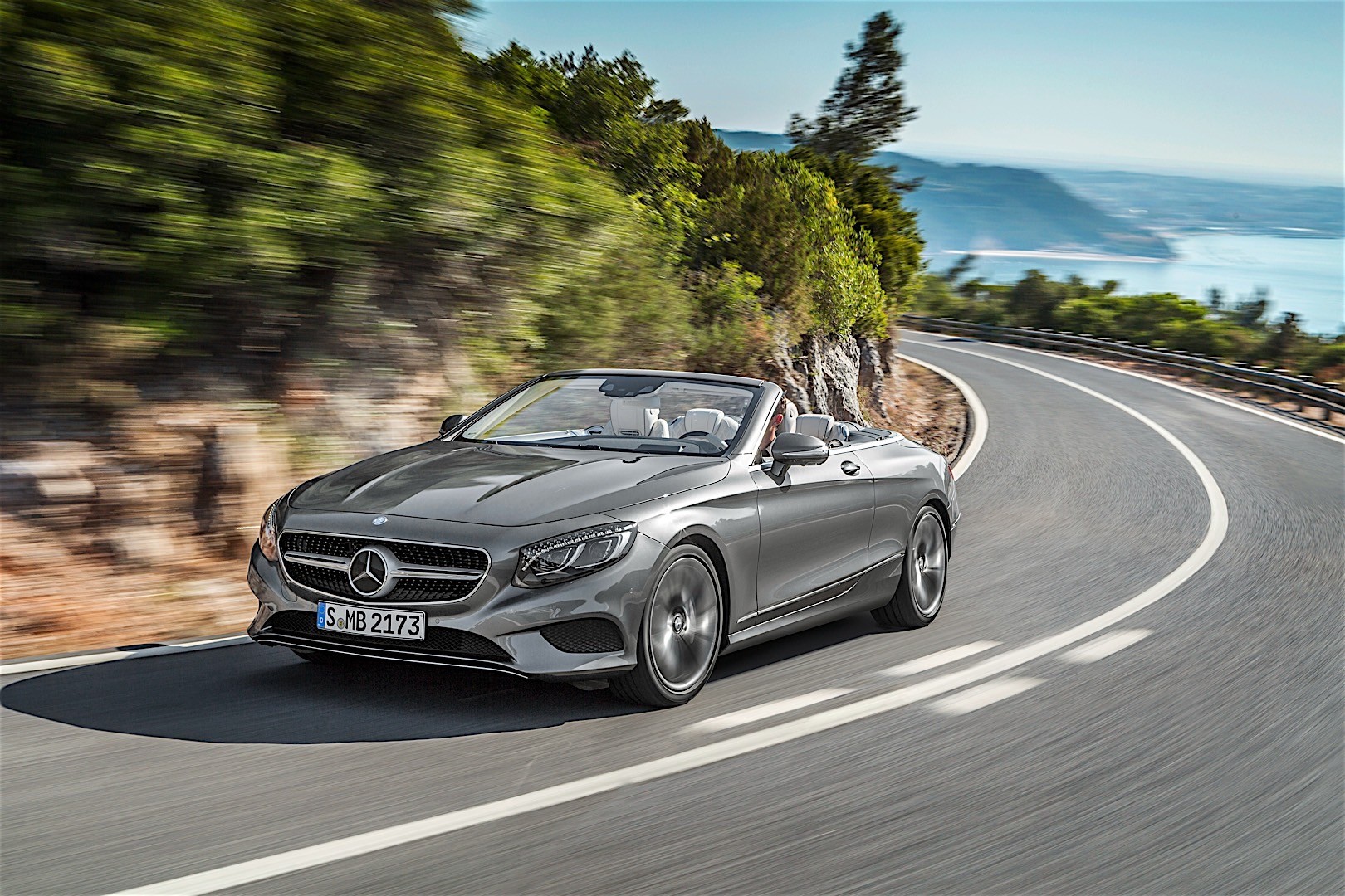 Mercedes Benz S-Class Cabriolet photo 4
