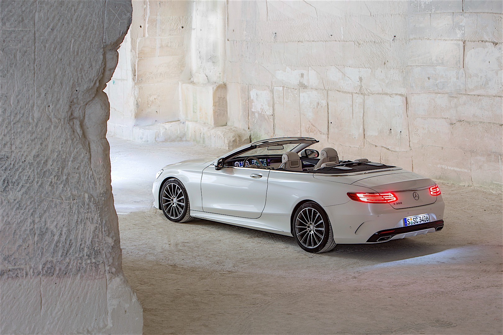 Mercedes Benz S-Class Cabriolet photo 7