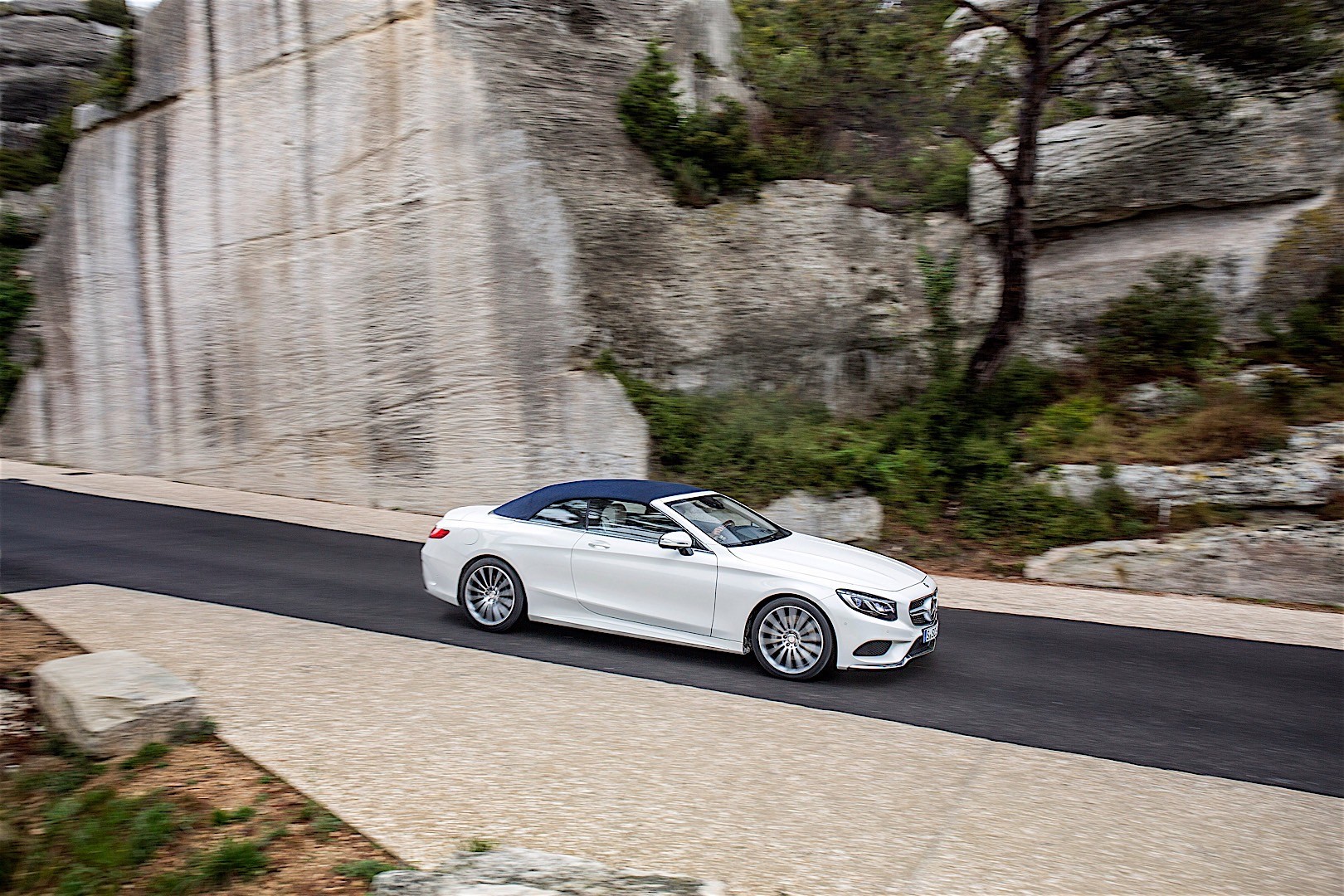 Mercedes Benz S-Class Cabriolet photo 8