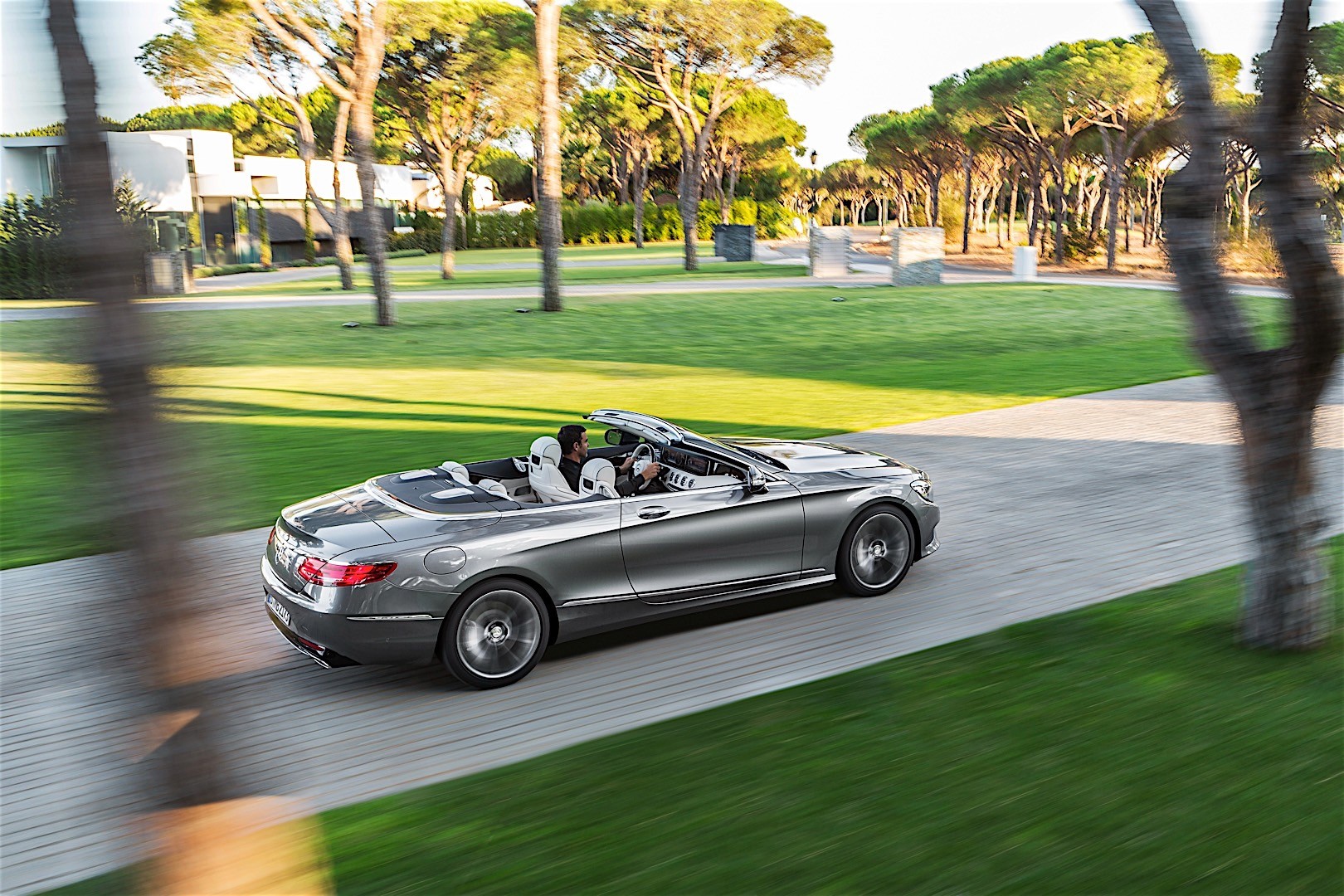 Mercedes Benz S-Class Cabriolet photo 10