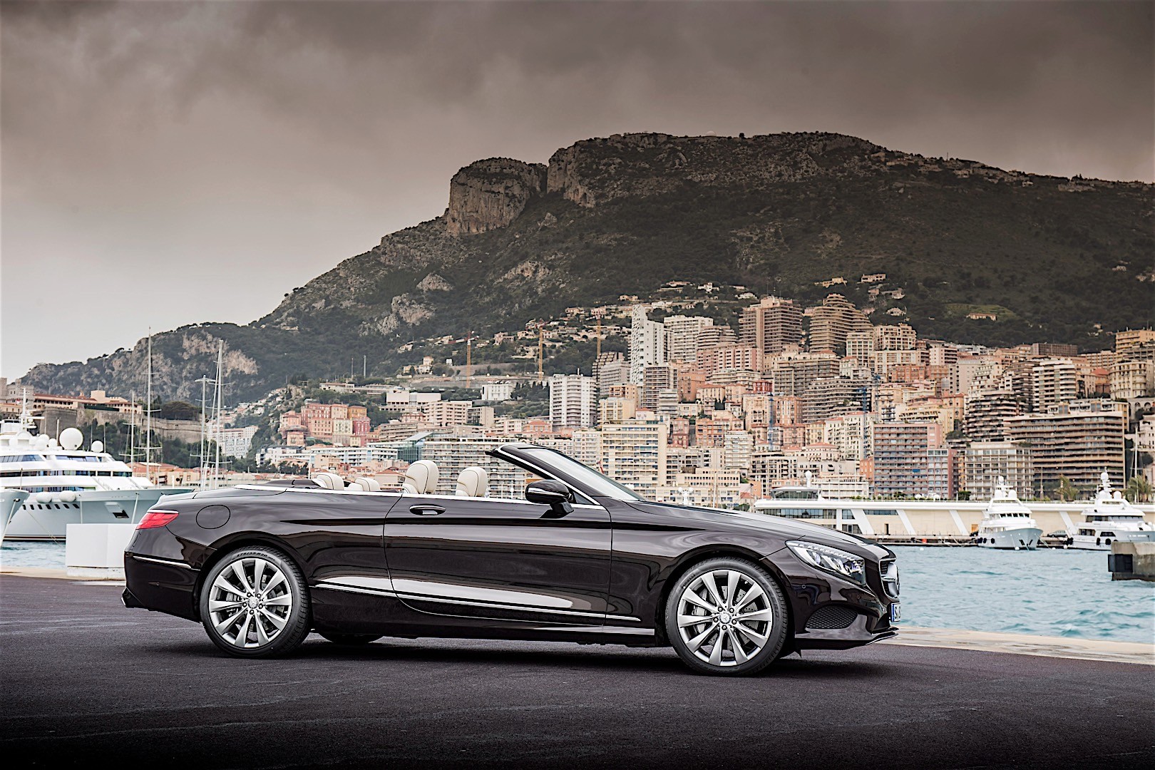 Mercedes Benz S-Class Cabriolet photo 13