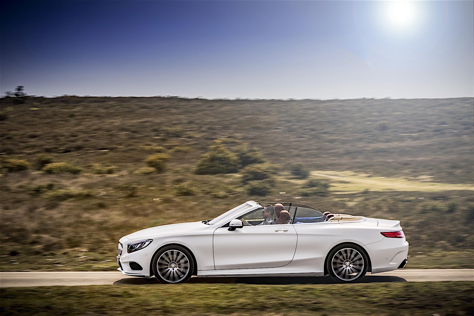 Mercedes Benz S-Class Cabriolet photo 16
