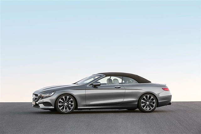Mercedes Benz S-Class Cabriolet photo 21
