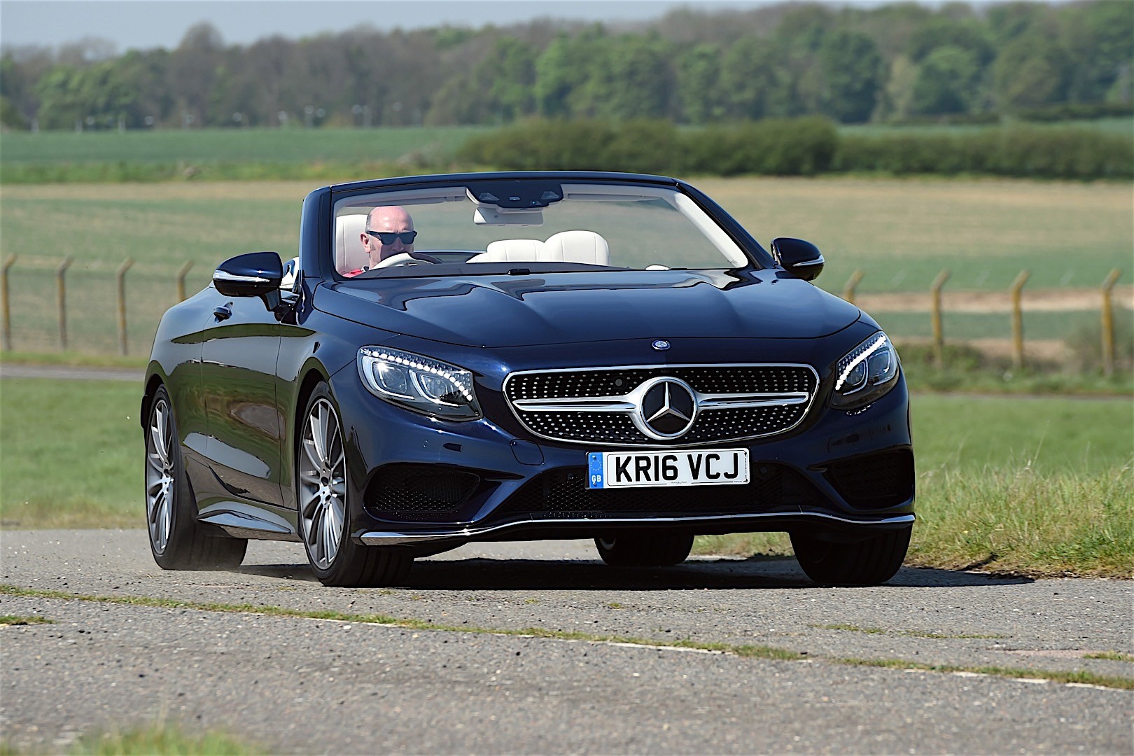 Mercedes Benz S-Class Cabriolet photo 30