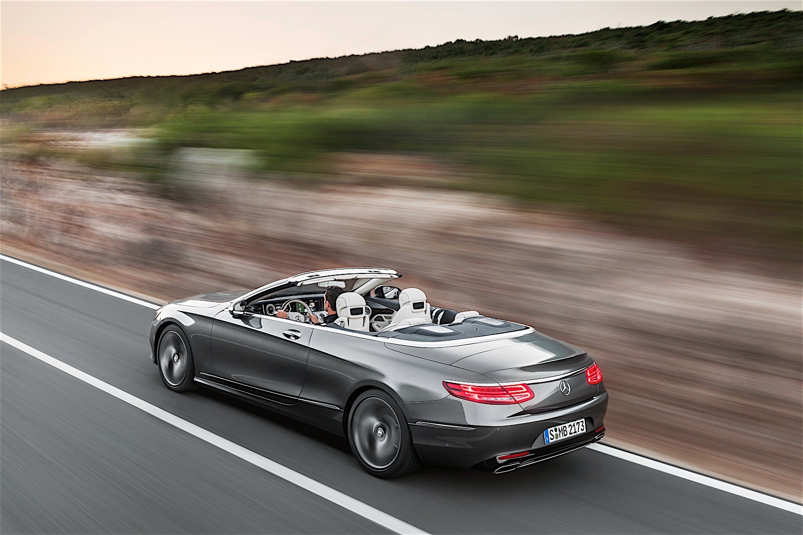 Mercedes Benz S-Class Cabriolet photo 67