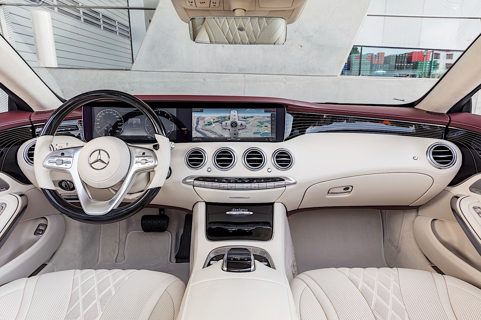 Mercedes Benz S-Class Cabriolet photo 18