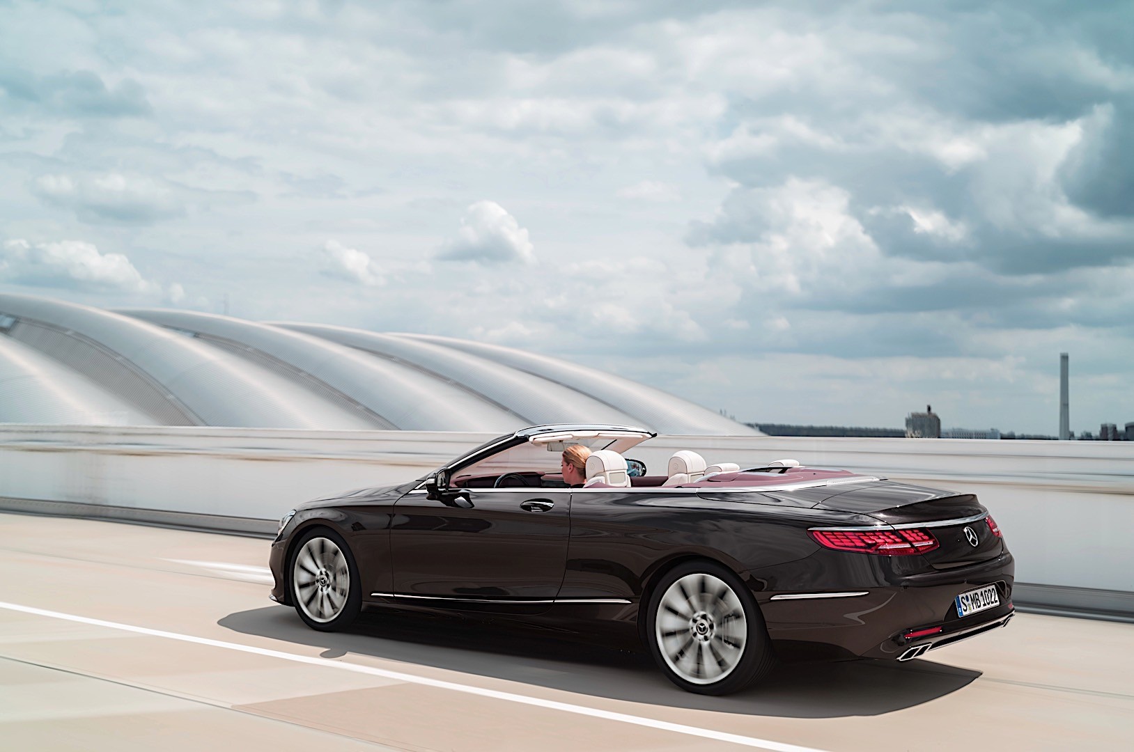 Mercedes Benz S-Class Cabriolet photo 16