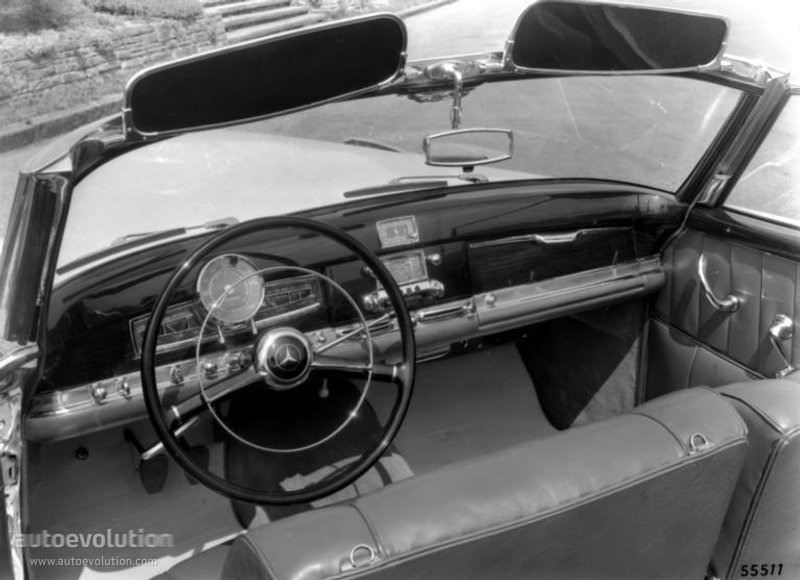 Mercedes Benz S-Class Cabriolet photo 12