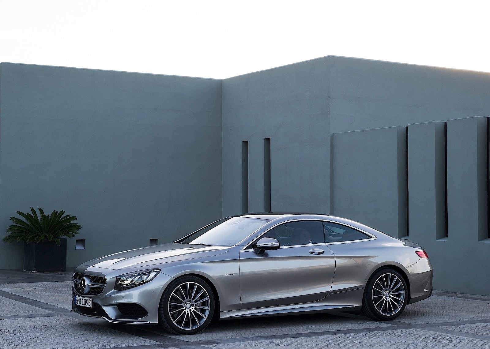 Mercedes Benz S-Class Coupe Amg photo 20