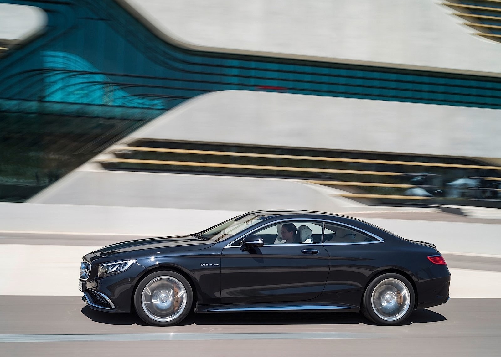 Mercedes Benz S-Class Coupe Amg photo 2