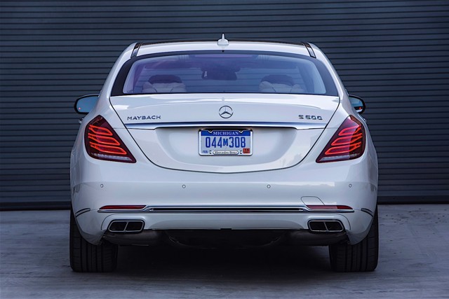 Mercedes Benz S-Class Maybach photo 20