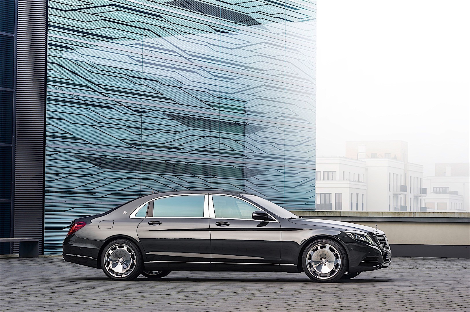 Mercedes Benz S-Class Maybach photo 21