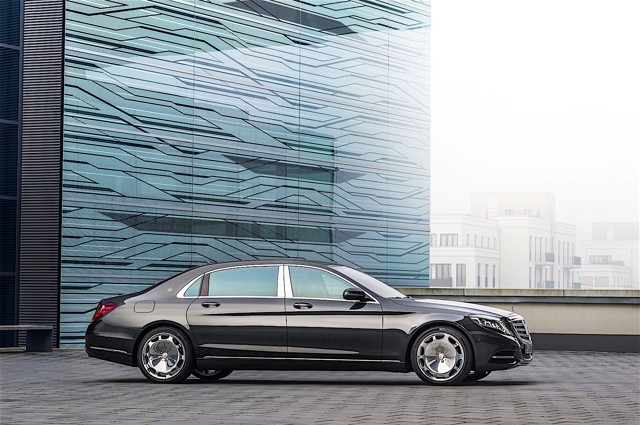 Mercedes Benz S-Class Maybach photo 21