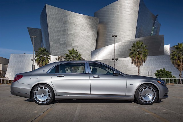 Mercedes Benz S-Class Maybach photo 22