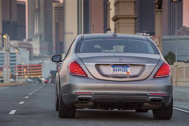 Mercedes Benz S-Class Maybach photo 33