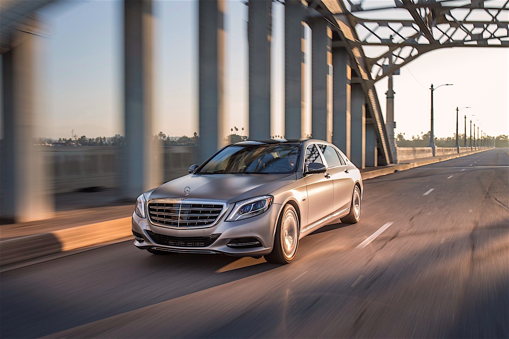 Mercedes Benz S-Class Maybach photo 45