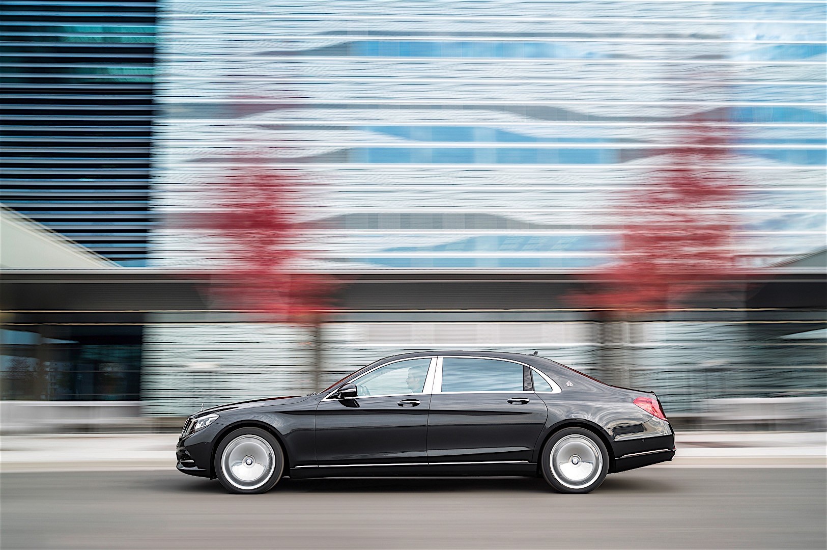 Mercedes Benz S-Class Maybach photo 56