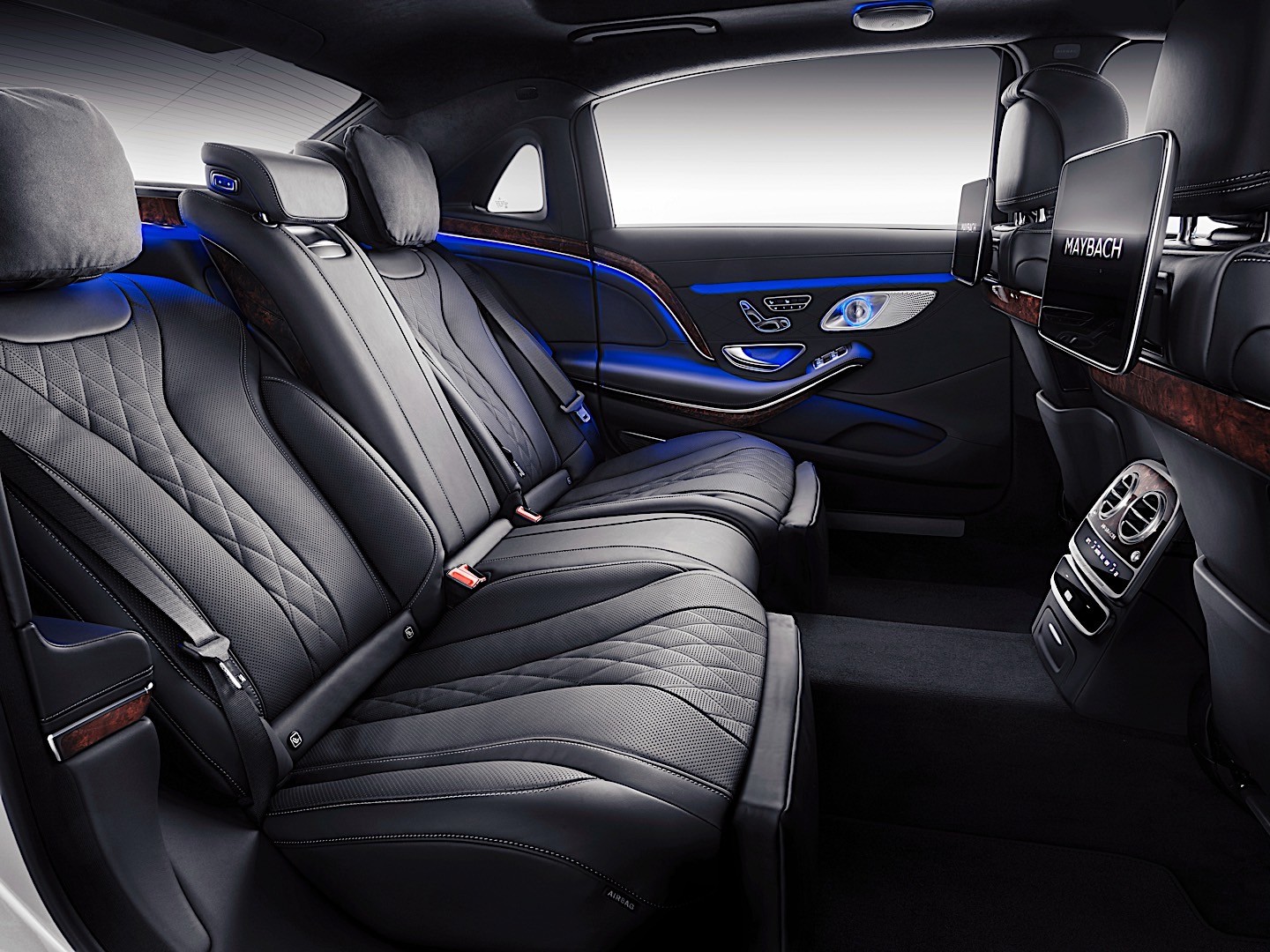 Mercedes Benz S-Class Maybach photo 6