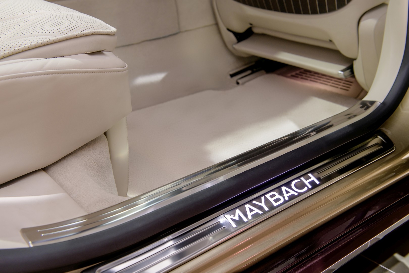 Mercedes Benz S-Class Maybach photo 91