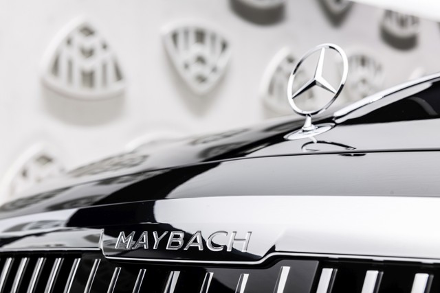 Mercedes Benz S-Class Maybach photo 16