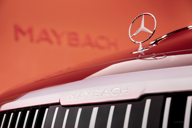 Mercedes Benz S-Class Maybach photo 29