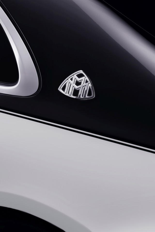 Mercedes Benz S-Class Maybach photo 35