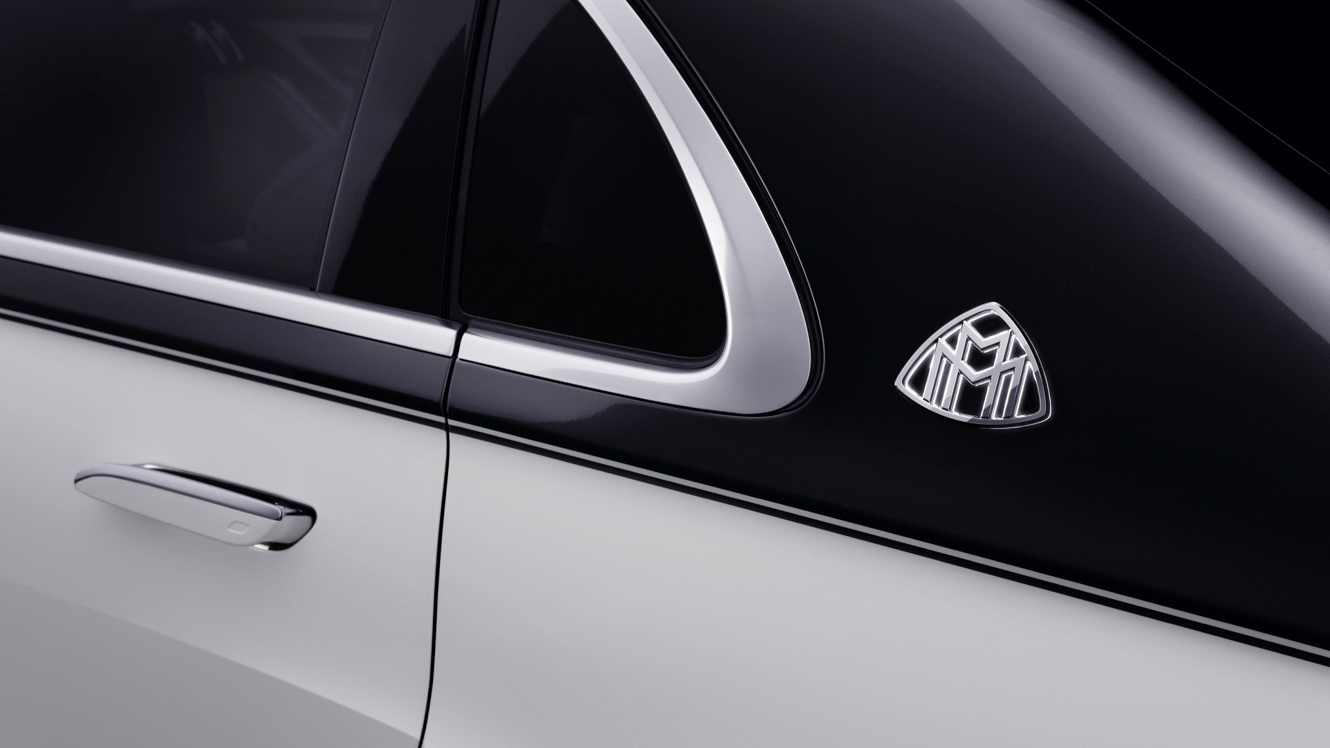 Mercedes Benz S-Class Maybach photo 36