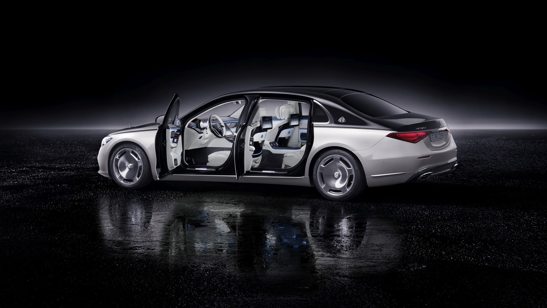 Mercedes Benz S-Class Maybach photo 37