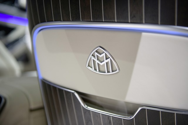 Mercedes Benz S-Class Maybach photo 100