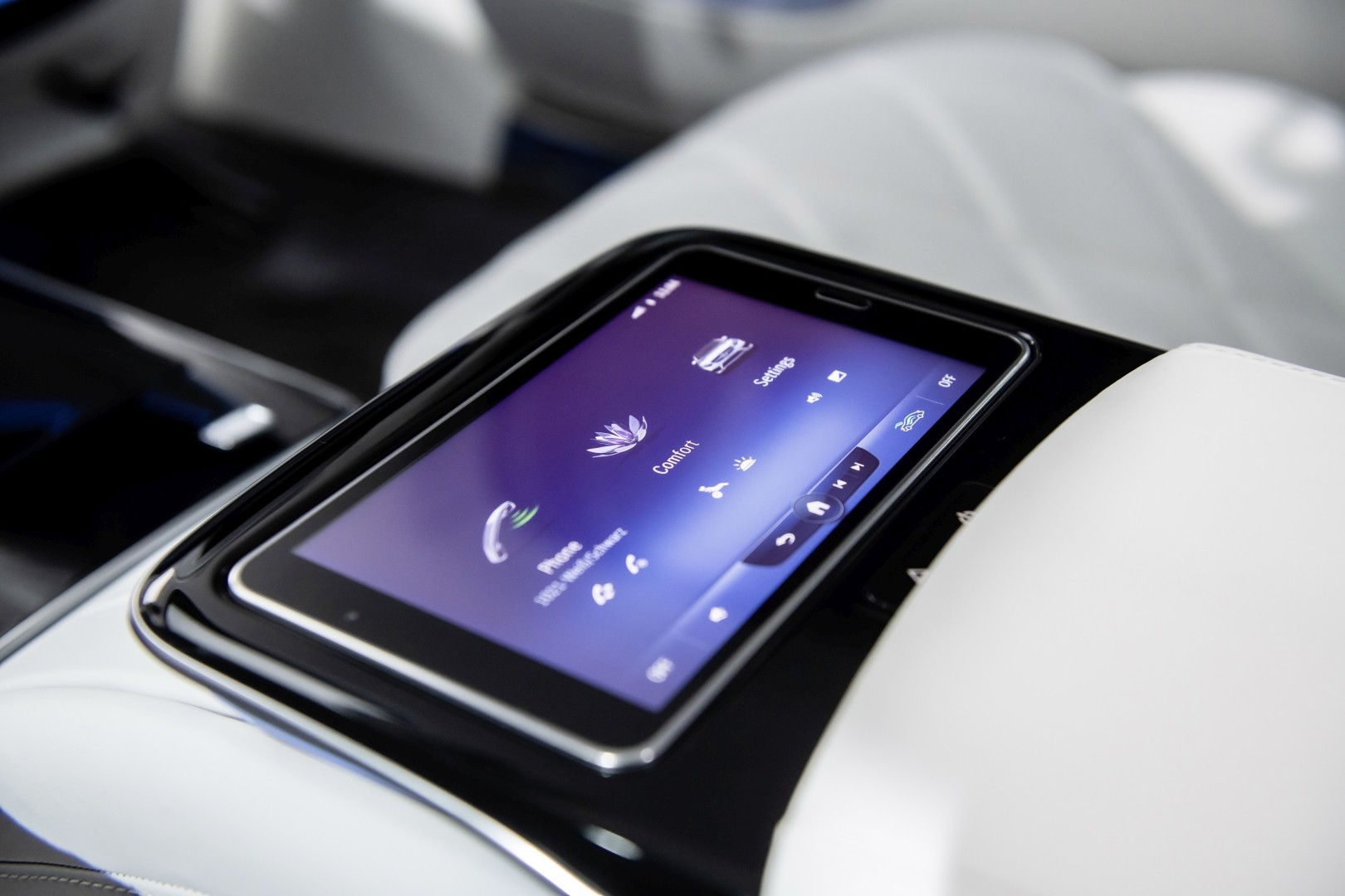 Mercedes Benz S-Class Maybach photo 104