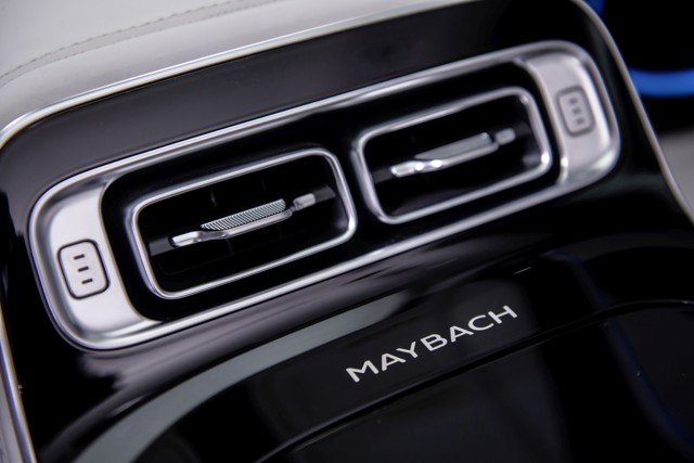 Mercedes Benz S-Class Maybach photo 106
