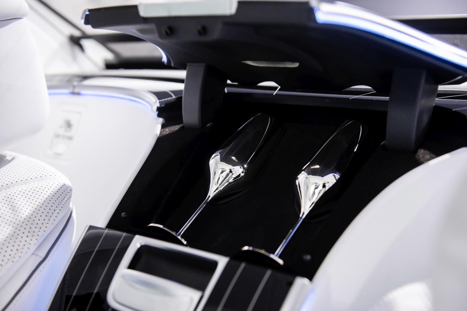 Mercedes Benz S-Class Maybach photo 118