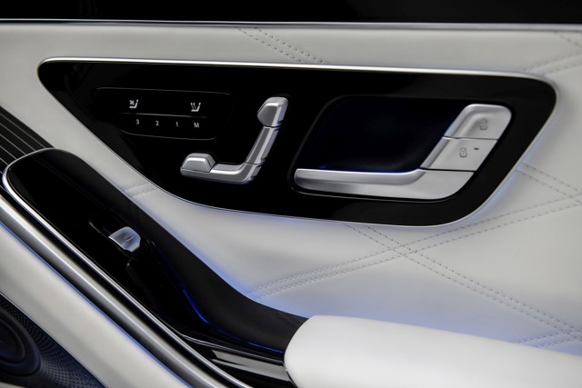 Mercedes Benz S-Class Maybach photo 120