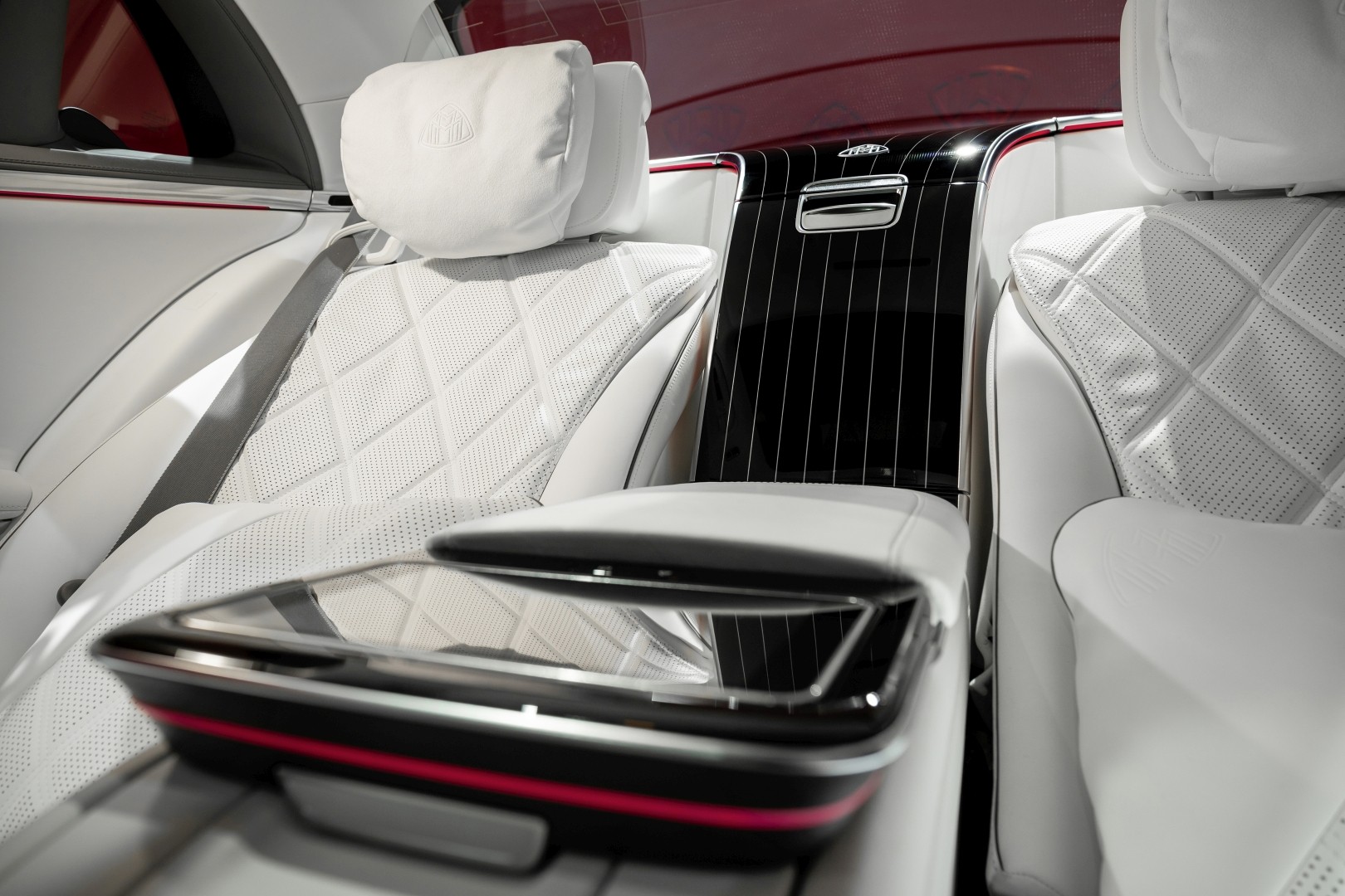 Mercedes Benz S-Class Maybach photo 125